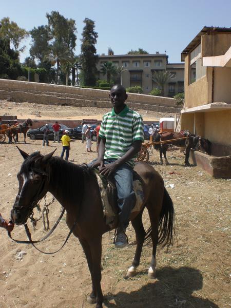 ROUTE VERS PYRAMID DU PHARAON